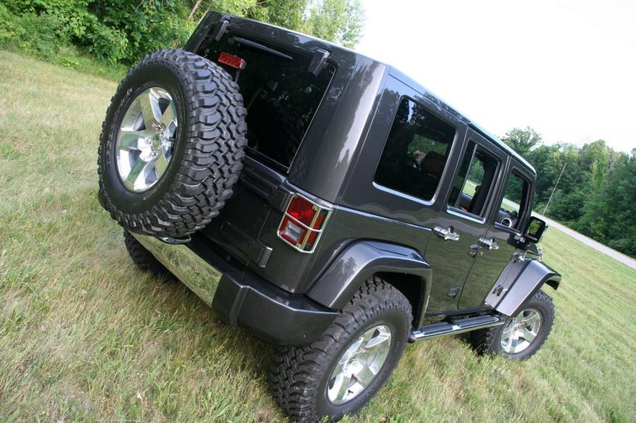  Jeep Wrangler Unlimited Ultimate 2007 года  (фото 9 из 29)